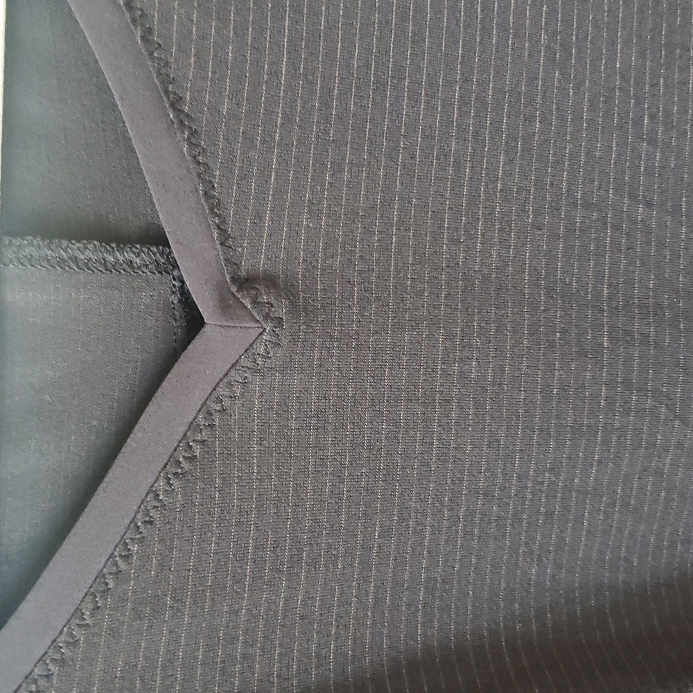 Lululemon Black Long Sleeve Top - Picture 3 of 7